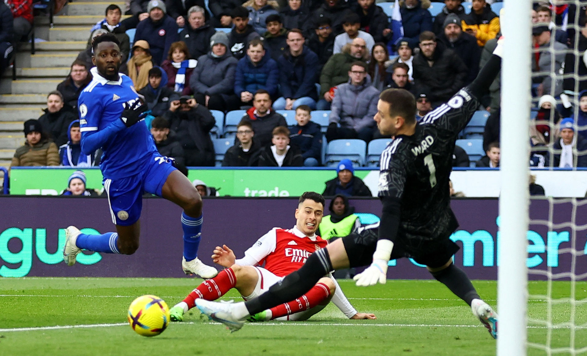 為曼聯提供 為曼聯提供